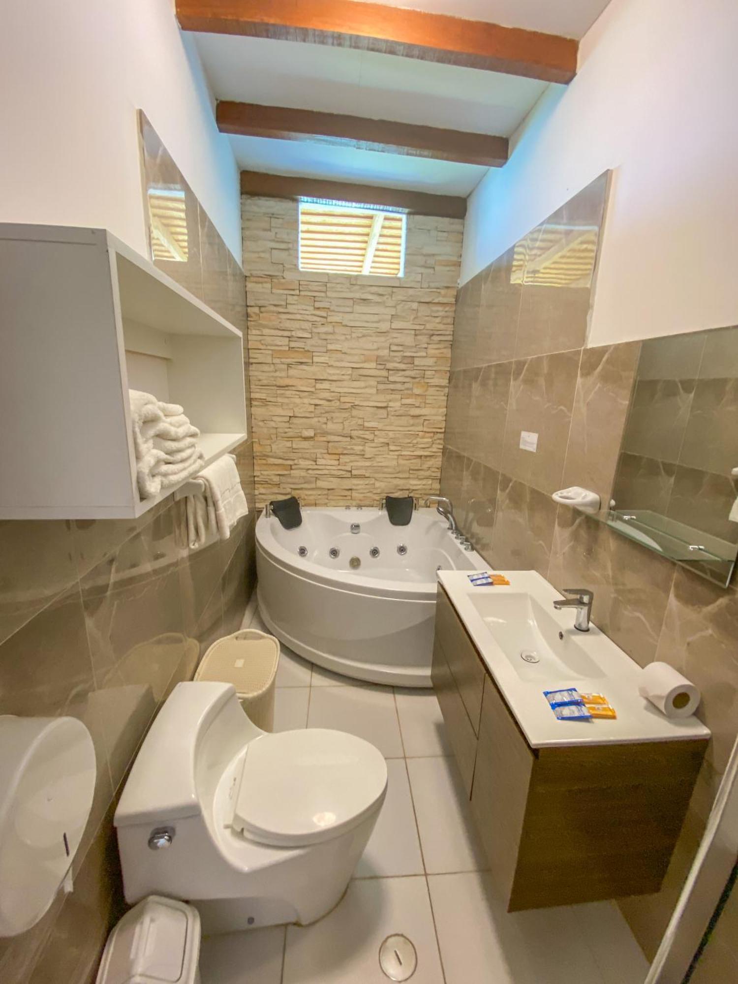 Hotel Resort Thiago Чинча-Альта Екстер'єр фото